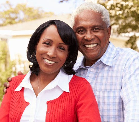 retired-couple-smiling
